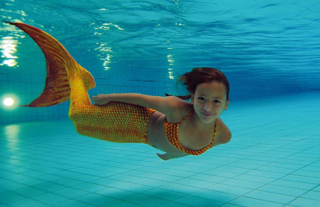 mermaiding schwimmen insel sylt tourismus service