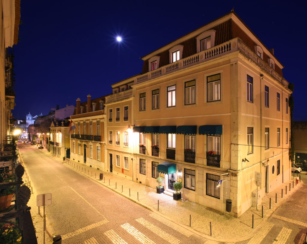 As Janelas Verdes Facade