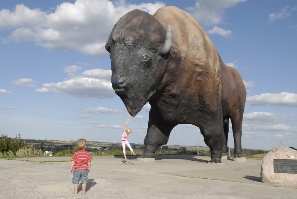 Buffalo statue CREDIT North Dakota Tourism