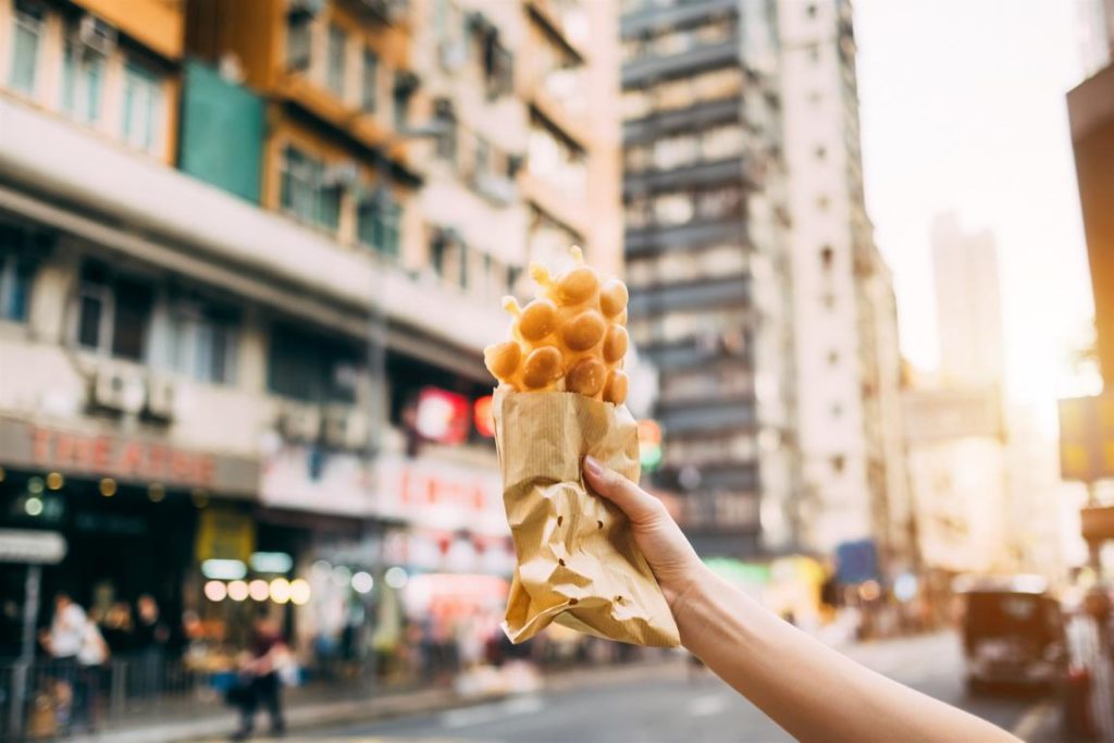hk bubble waffle street food