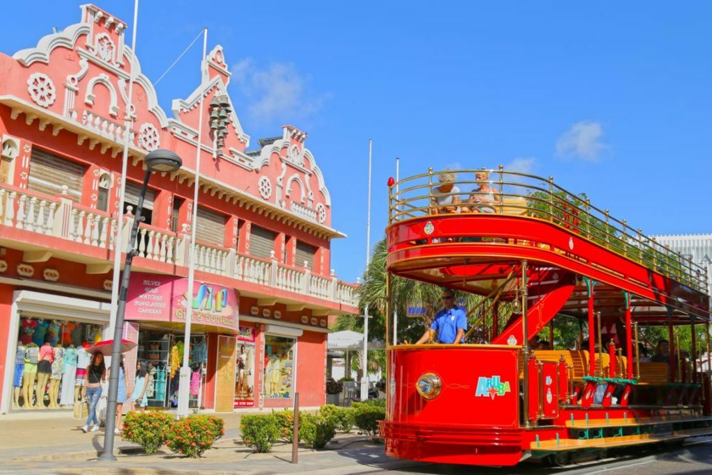 Tram in Oranjestad Mainstreet