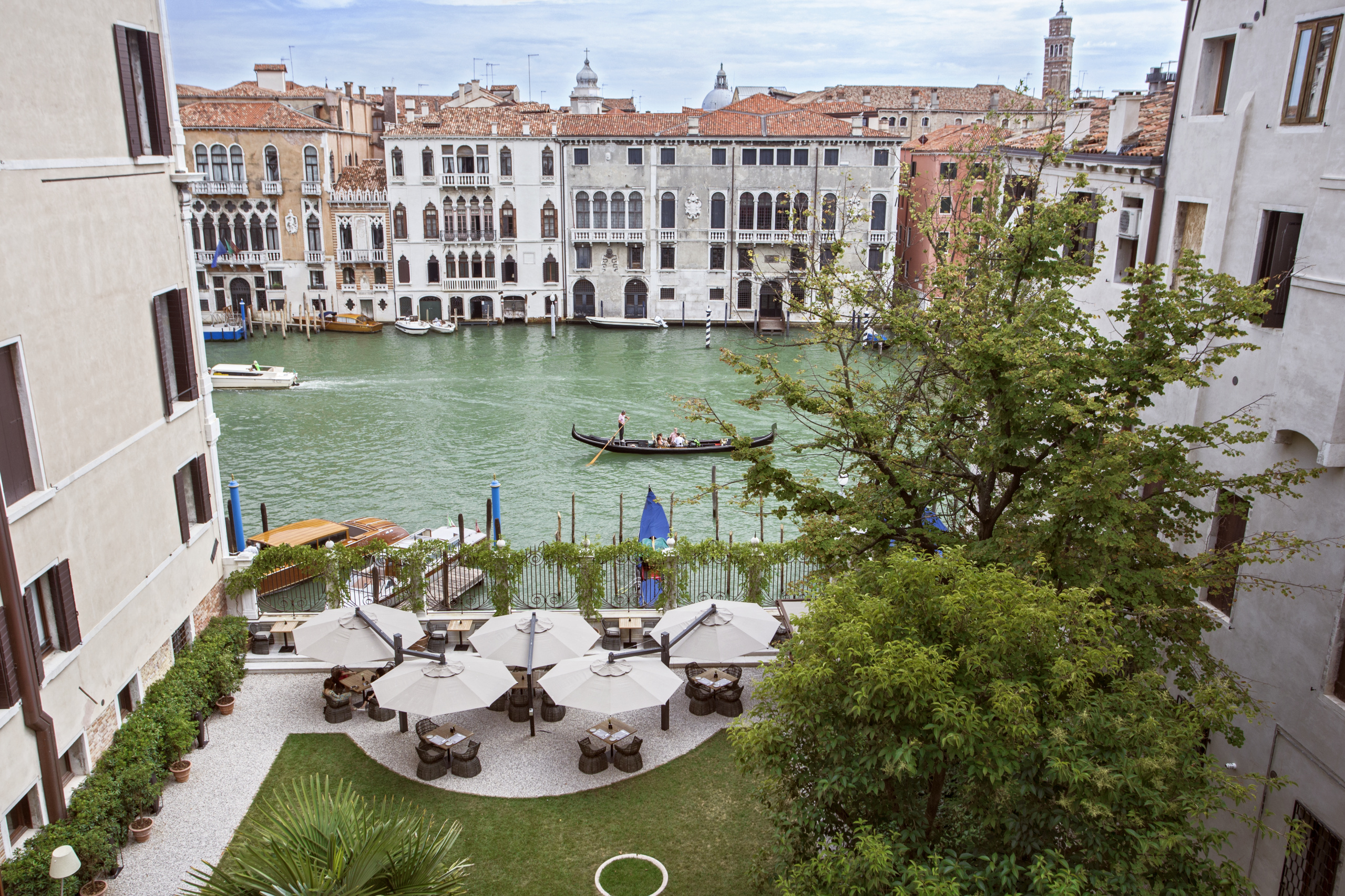 Aman Venice Italy Garden overlooking the Grand Canal High Res 803