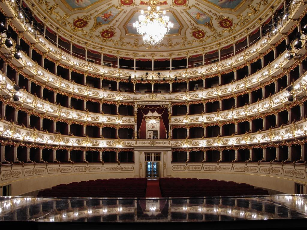 Reggio nellemilia Teatro Municipale Romolo Valli © Lorenzo Gaudenzi 1