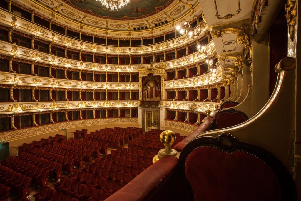 Teatro Regio Parma @ redazioneturismo@ comune.parma .it
