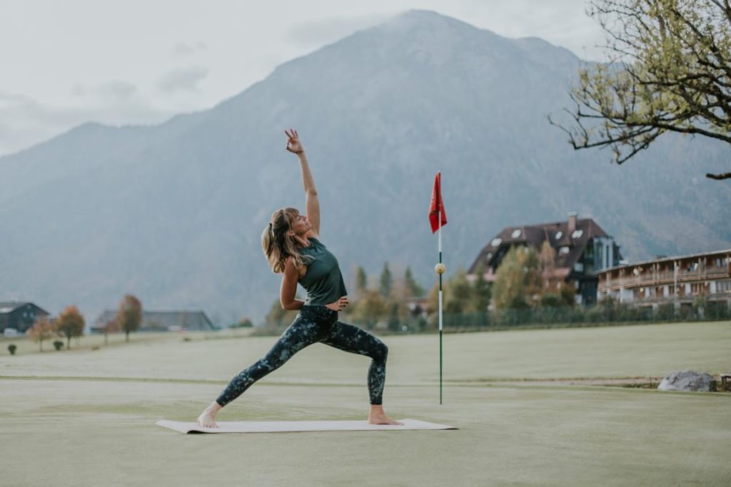 Yoga Golf Wasnerin©Tina Reiter