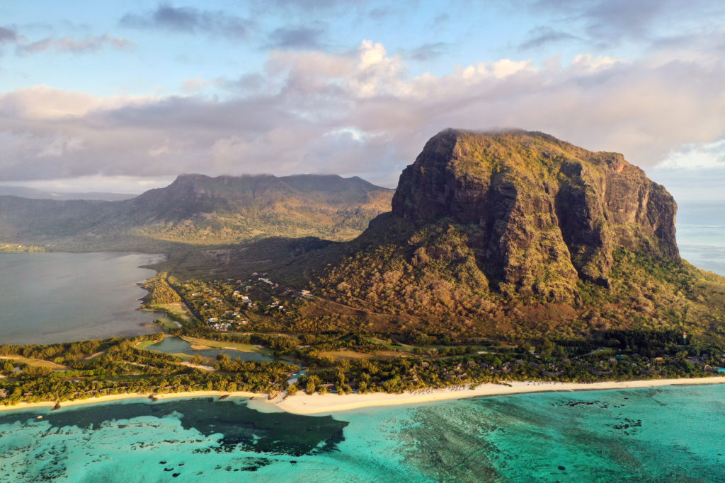 view from the height of the island of mauritius in 2022 01 18 23 39 20 utc